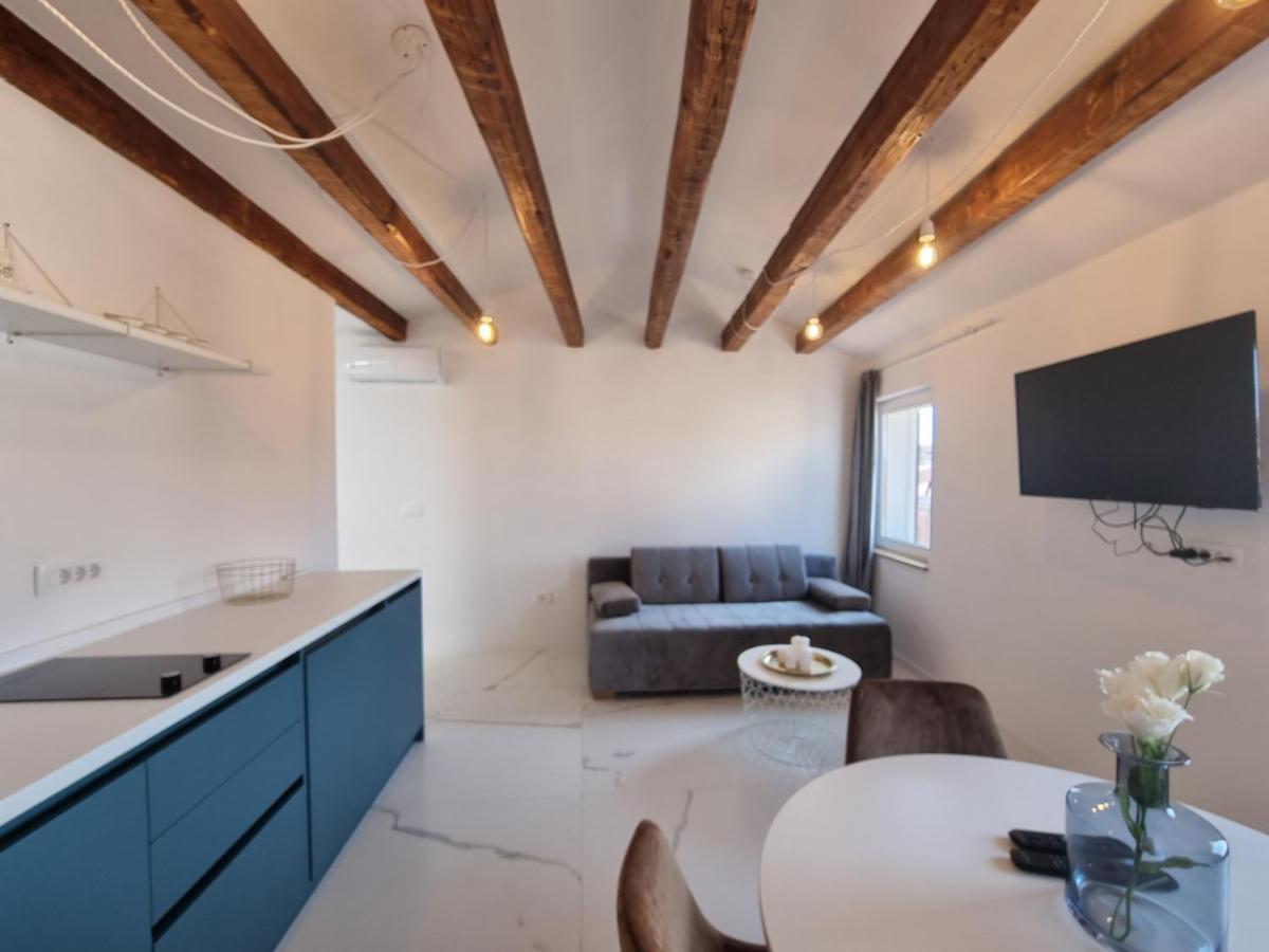 As Deluxe Apartments Pirano Esterno foto